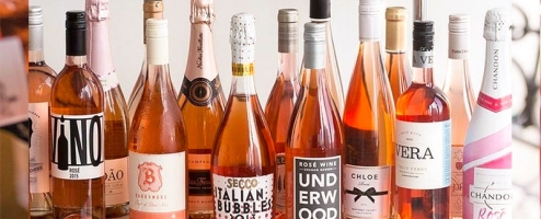 NHỮNG ĐIỀU CẦN BIẾT ĐỂ TRỞ THÀNH CHUYÊN GIA VỂ RƯỢU VANG HỒNG