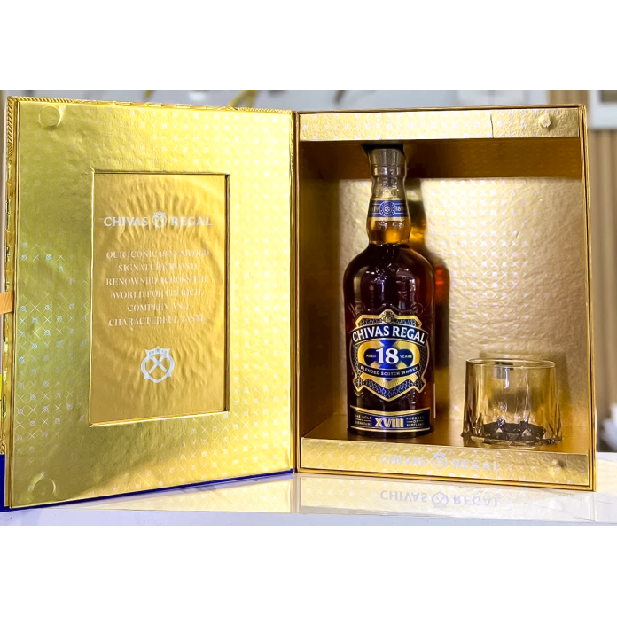 Rượu Chivas 18 Năm Hộp Quà Kèm 1 Ly 2027 – Sang Trọng, Đẳng Cấp